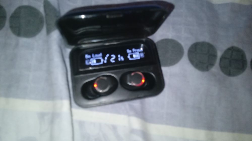 Наушники f9 беспроводные б/у