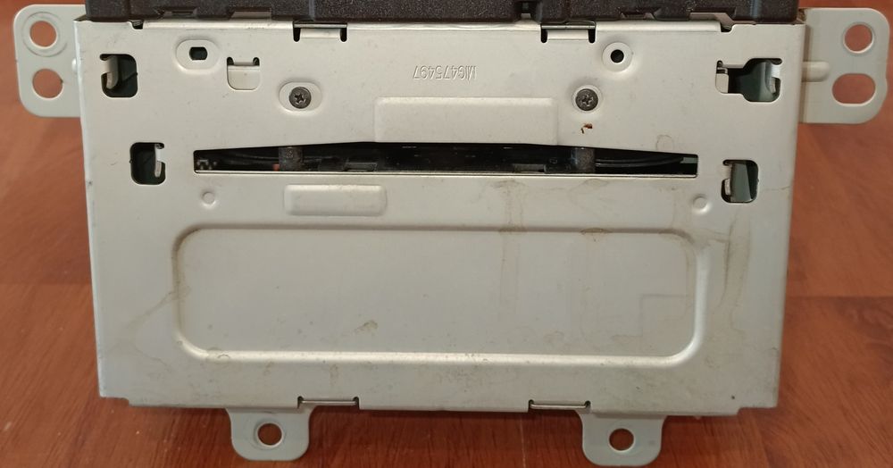 Срочно продам оригинал заводской магнитола от Орландо