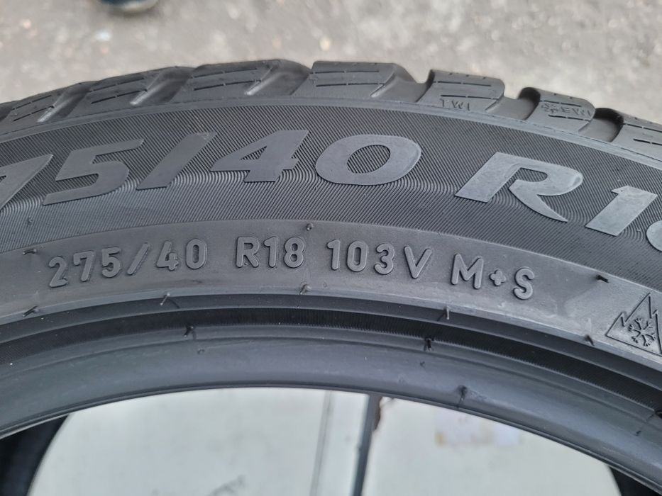 275 40 18 Anvelopa de iarnă Pirelli  O BUCATA