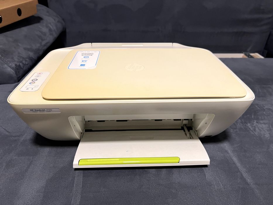 HP DeskJet 2130 - Imprimanta multifuncțională