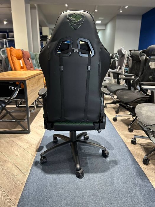 Геймерское кресло. Компьютерное игровое кресла со склада. Cougar Armor