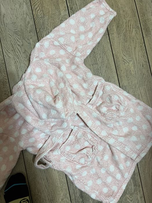 Детска хавлия халат за баня за момиче розово на точки 6-7 г