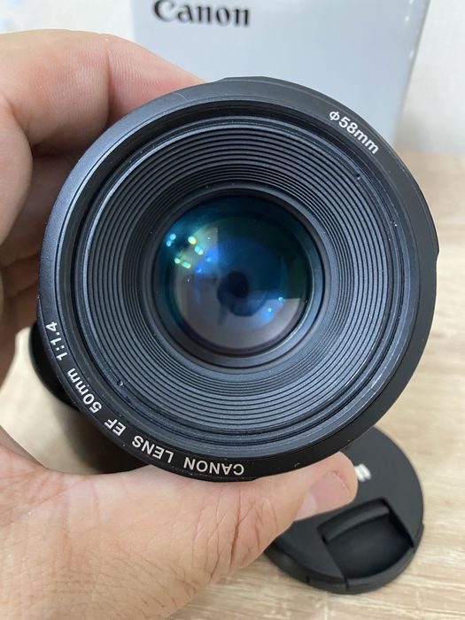 Продам Canon 50mm f1.4