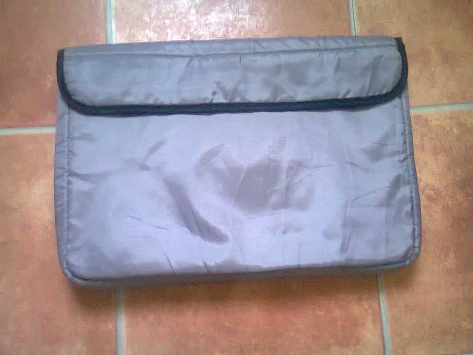geanta pentru laptop