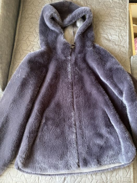 Продам 2 куртки на весну-осень