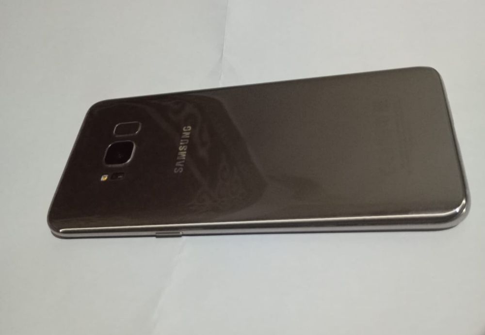 Самсунг с8 Samsungs s8