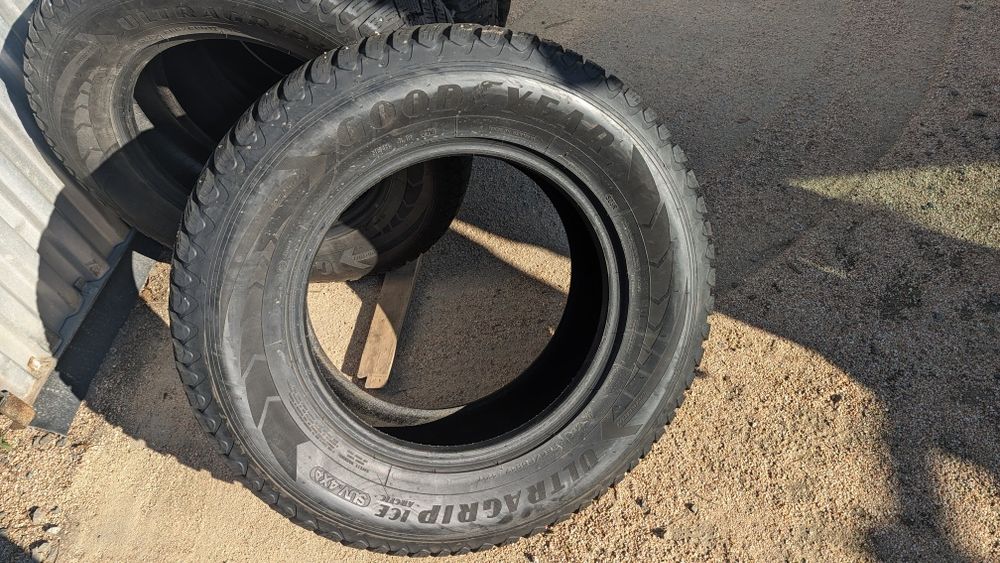 Зимняя резина 265/65 R17