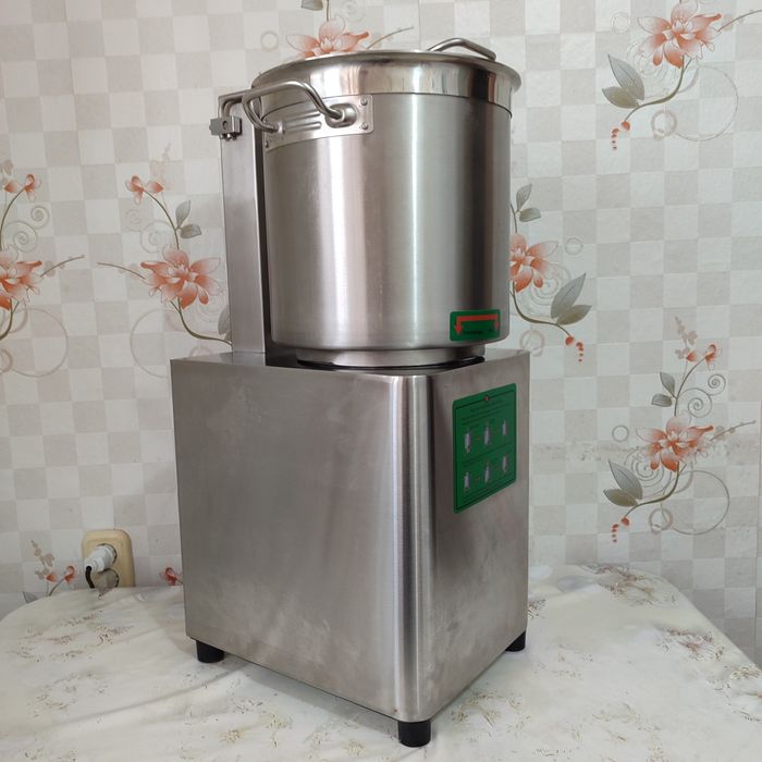 Куттер 5 литров новый