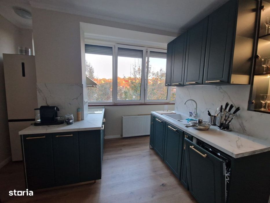 Proprietar – apartament 3 camere, 80 mp, etaj 2/2 strada Republicii