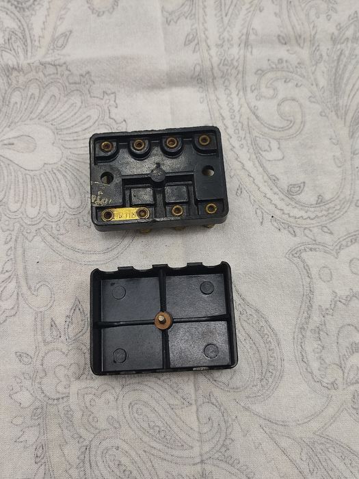 Москвич 400-401. Новый блок предохранителей