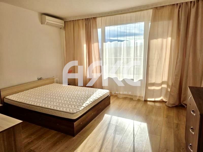 Дава се под наем Тристаен апартамент в София, Люлин 7 - 74 кв.м за 747.66 € - Снимка #2