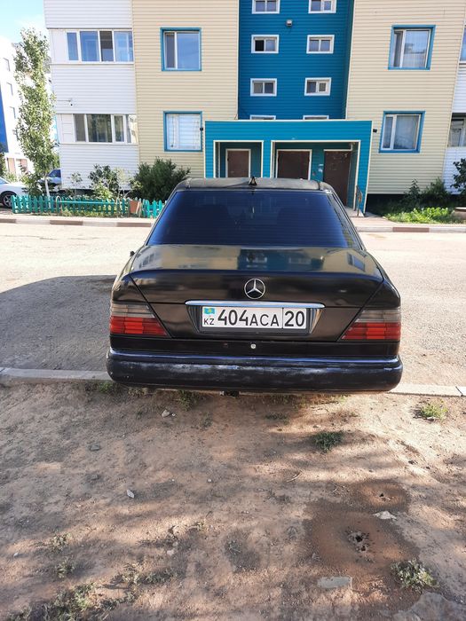 Мерседес 124 . 220