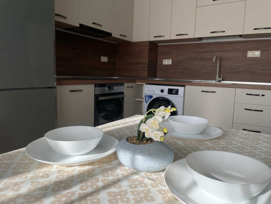 Дава се под наем Тристаен апартамент в Стара Загора, Център - 60 кв.м за 423.3 € - Снимка #3