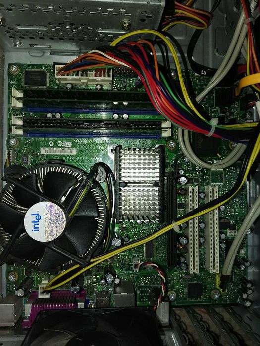 Компютър HP Intel socket 775