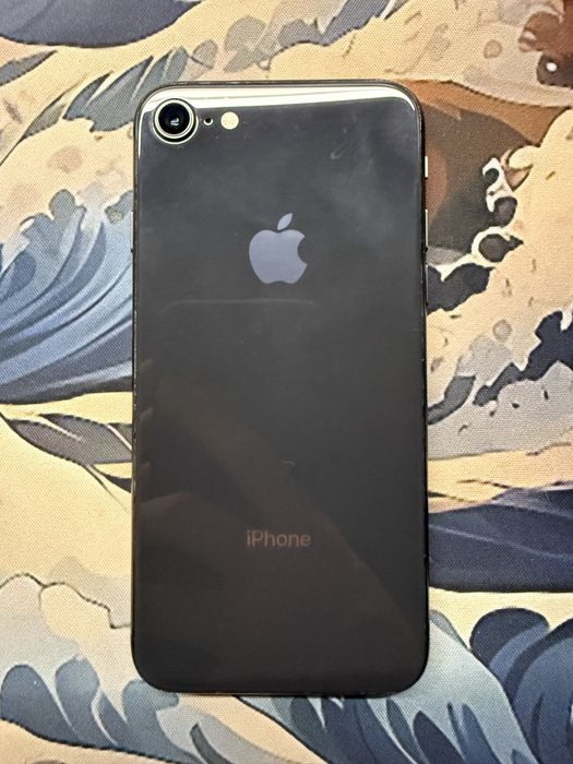 Продам iphone 8 256gb