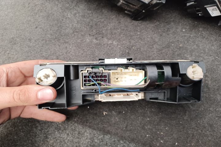 Comanda AC 6R0820045M 6R0820045M Volkswagen VW Polo a 5-a generatie 6