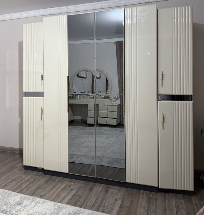 Спальный гарнитур в отличном состоянии