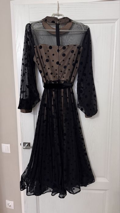 Кружевное платье 48 р