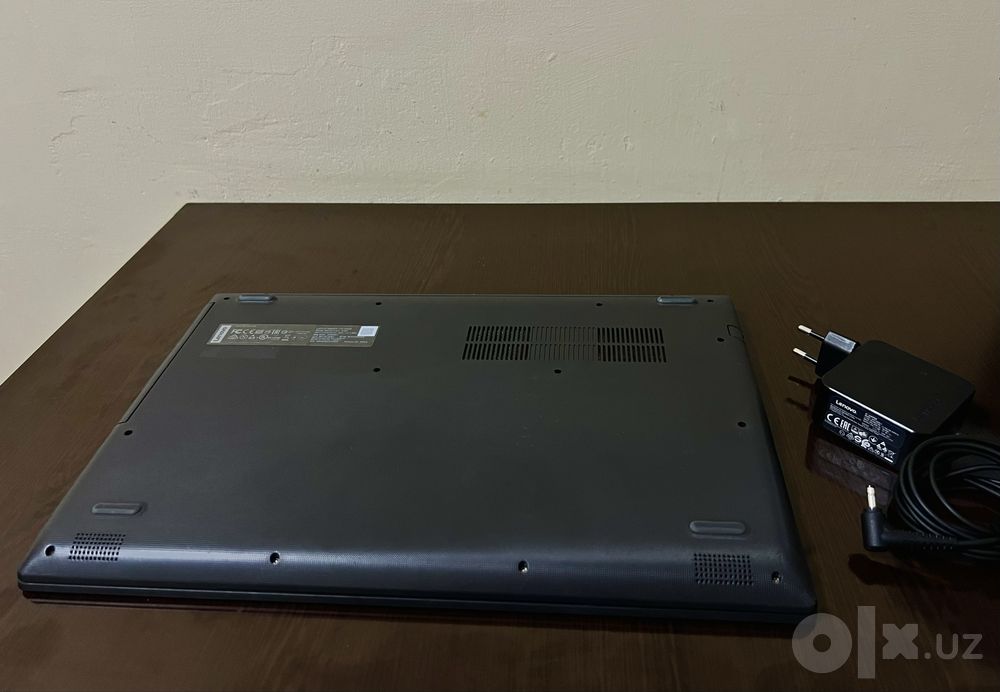 Lenova Core i3 8 pokaleniya SSD 256GB
