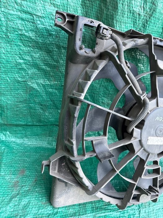 Вентилятор диффузор Хендай Туксон 2 2.0 G4KD Tucson II ix35 радиатор