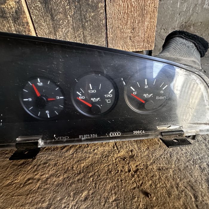 Панель приборов Audi 100 / A6 (C4