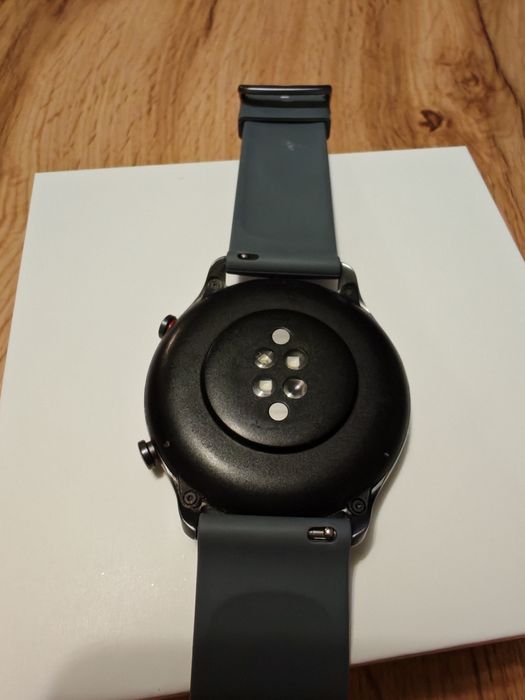 Смарт часовник Amazfit gtr 2e