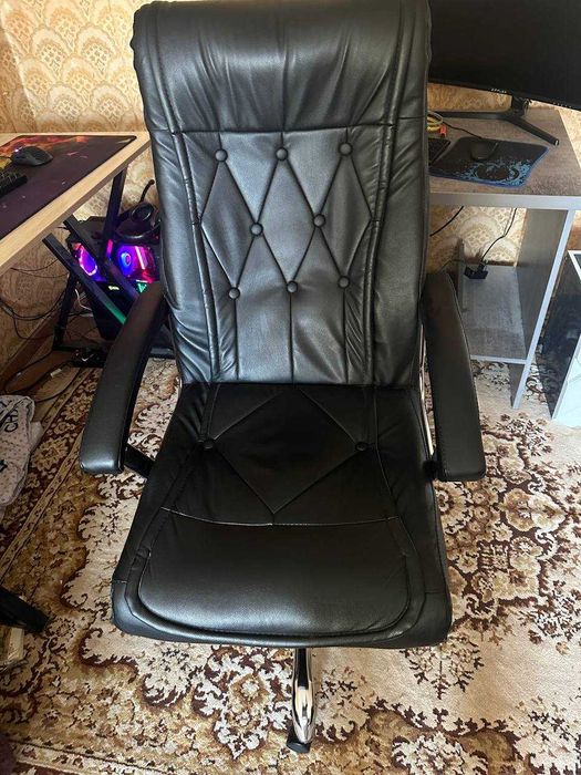 Продам офисное кресло