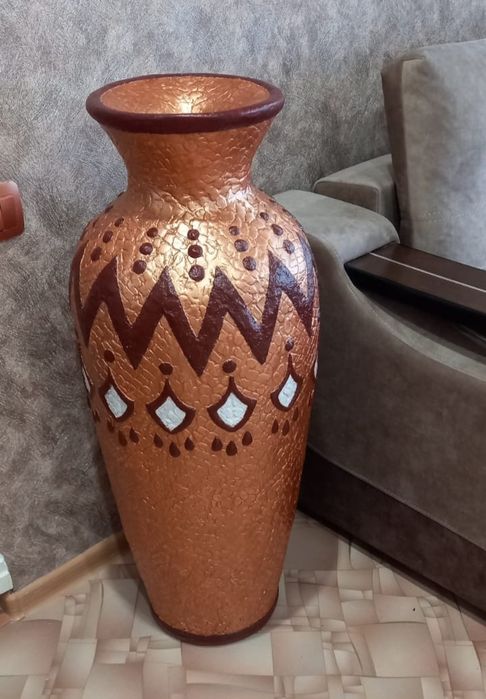 Кувшины декоративные