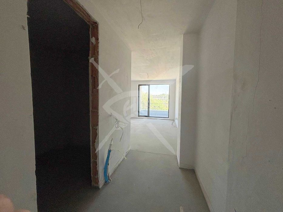 Продава се Тристаен апартамент в Пловдив, Христо Смирненски - 206 кв.м за 1651 €/кв.м - Снимка #1