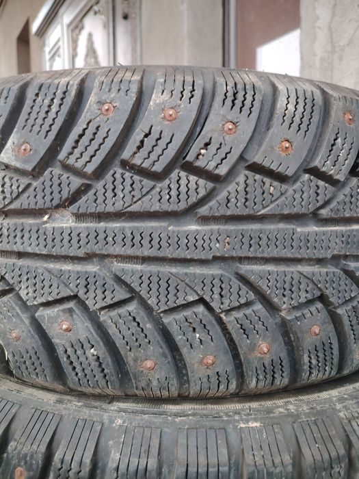 Зимние шины р16 бу