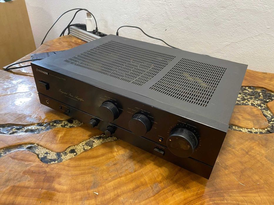 statie / amplificator pioneer a337
