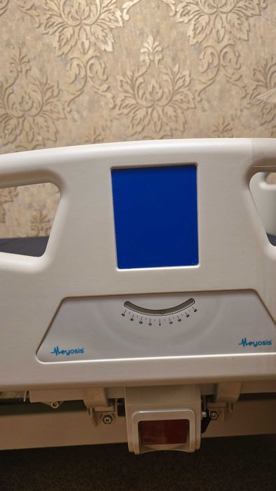 Кровать медицинская