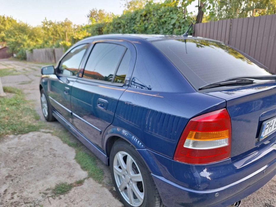 Opel Astra - stare buna, revopsita integral, motor segmentat, GPL. Accept schimb cu motocicleta.