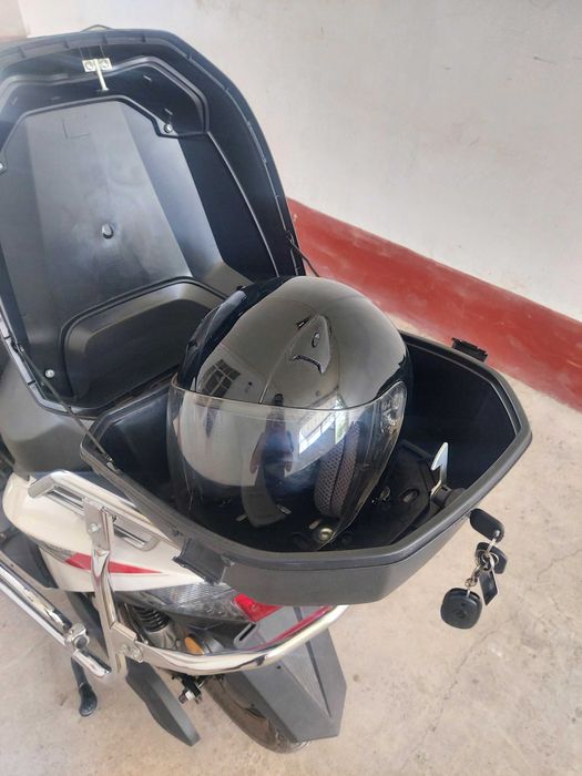 Wasat skuter sotiladi