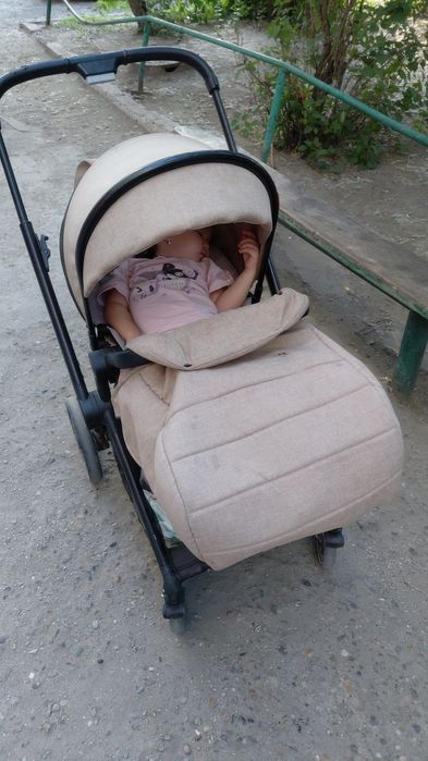 Коляска прогулочная New lux беж.