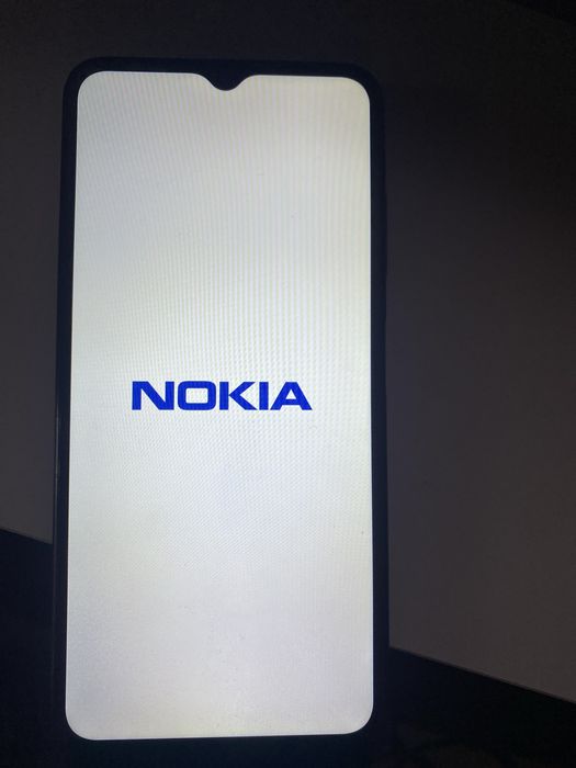 Tel NOKIA. G11   Nu este spart sau defect display  este blocat prin co