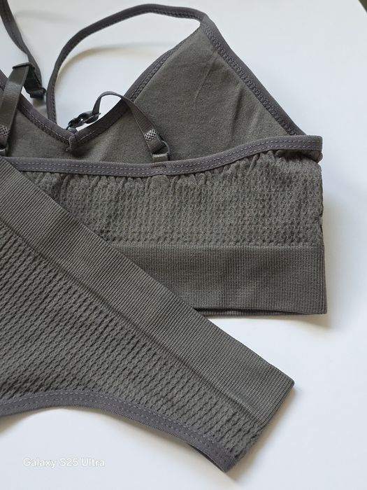 Сет от две части