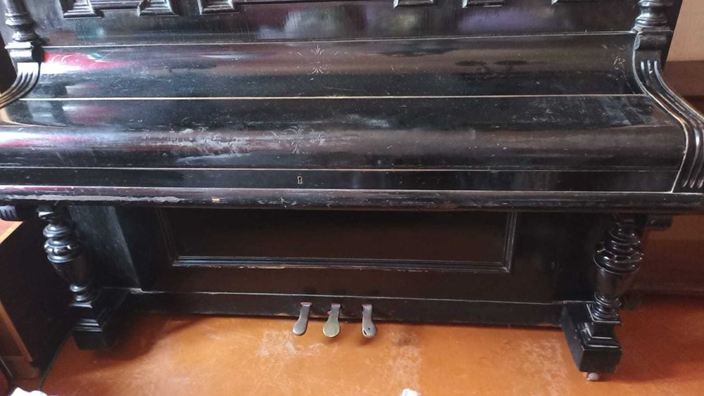 Продается пианино Zimmermann (без подсвечников)