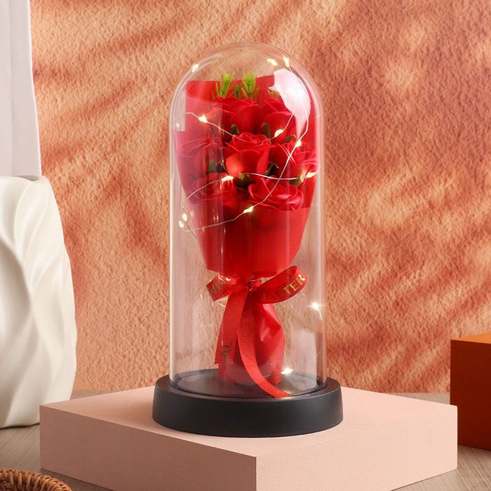 Подарочный набор к 8 марта цветы в колбе