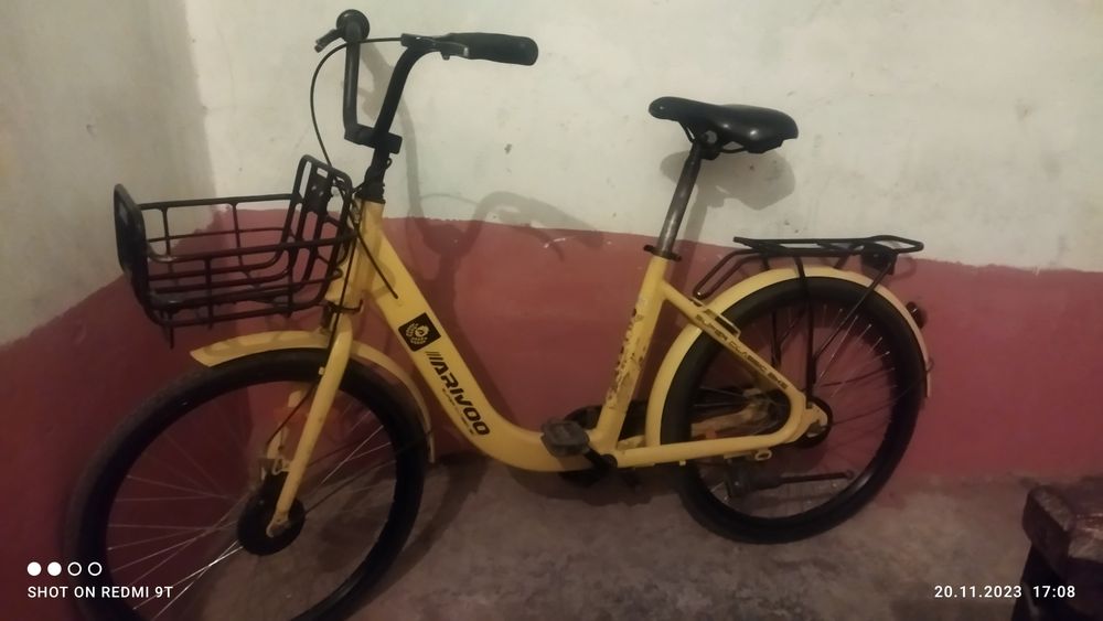 Velik sotiladi oladiganlar kelib kurilar.obmen bor skuterga