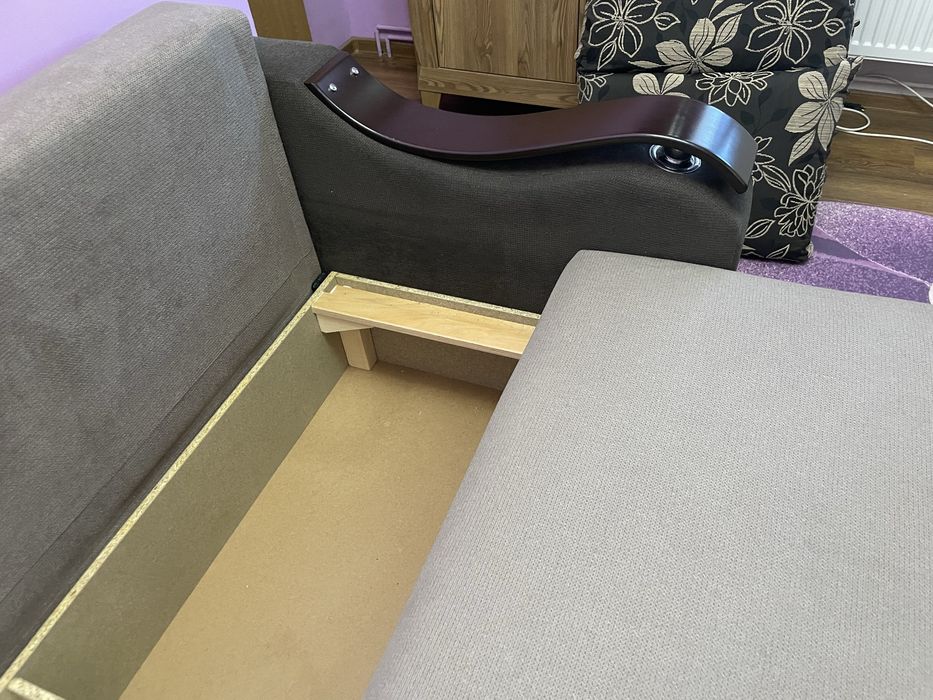 Vand canapea extensibila