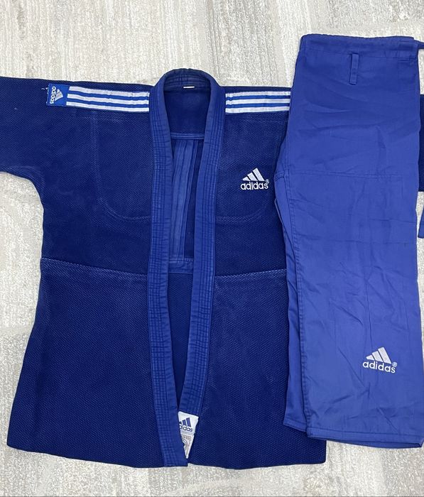 Кимано adidas для дзюдо