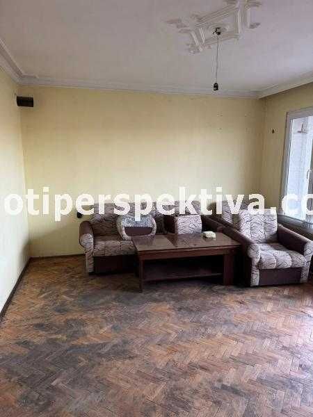 Продава се Тристаен апартамент в Пловдив, Кючук Париж - 90 кв.м за 794 €/кв.м - Снимка #1