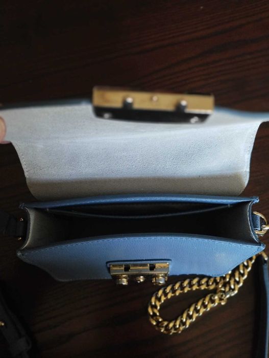 Оригинална, нова, гълъбово синя дамска чанта на Furla, Шир.17 вис.14  Цена 90 евро