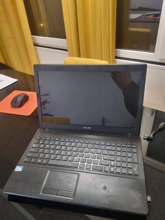 Vand Laptop Asus