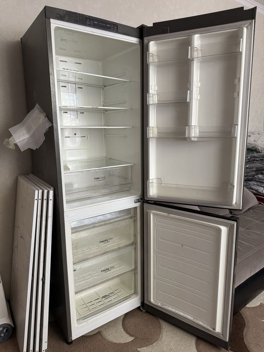 Холодильник продается