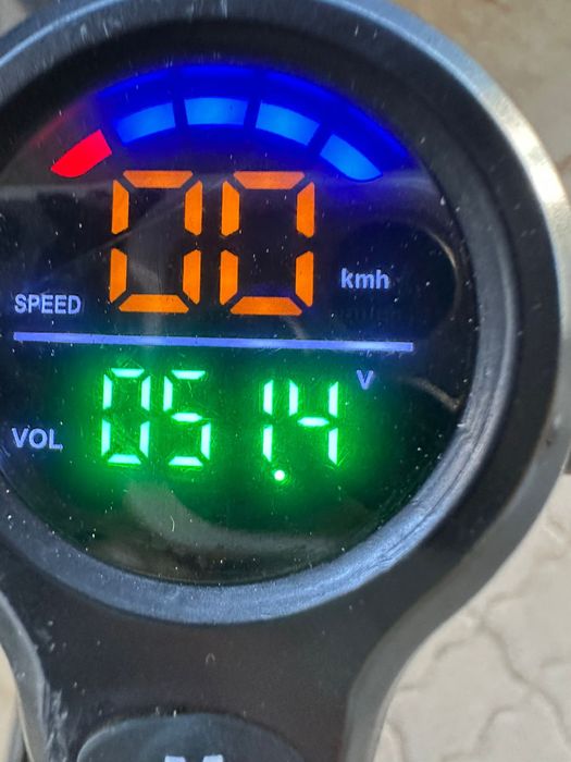 Davi и PHOENIX  электровелосипед и велосипед