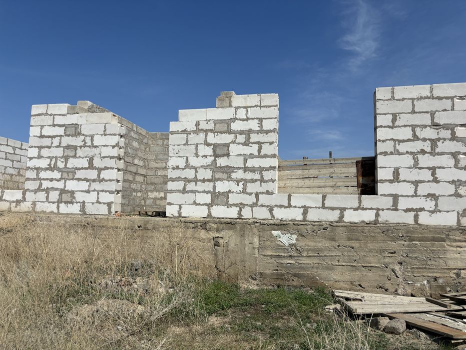 Недостроенный дом