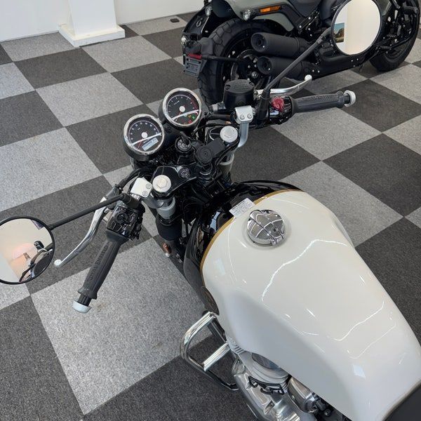 Royal Enfield Motosikl