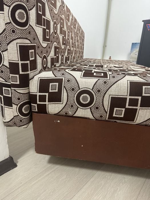 Отдам бесплатно диван